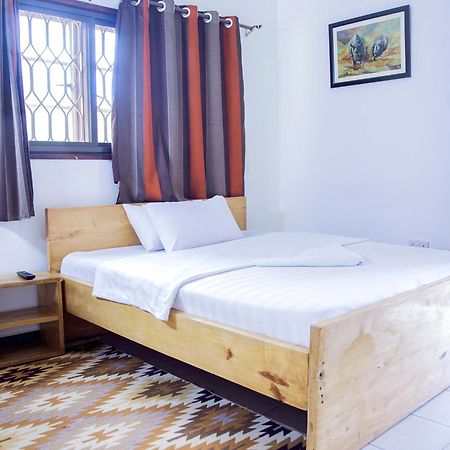 Explorers Hub Kampala Dış mekan fotoğraf