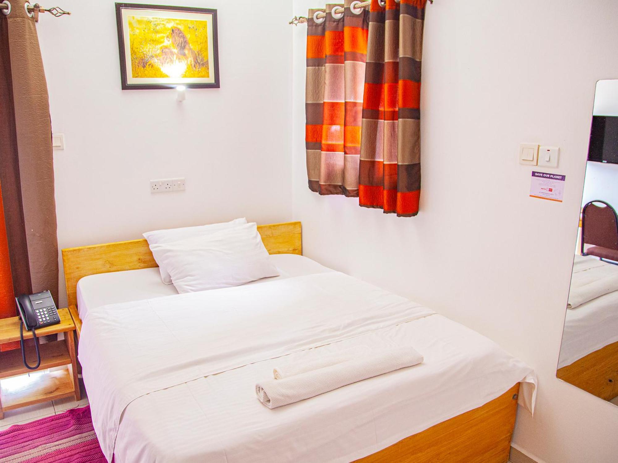Explorers Hub Kampala Dış mekan fotoğraf