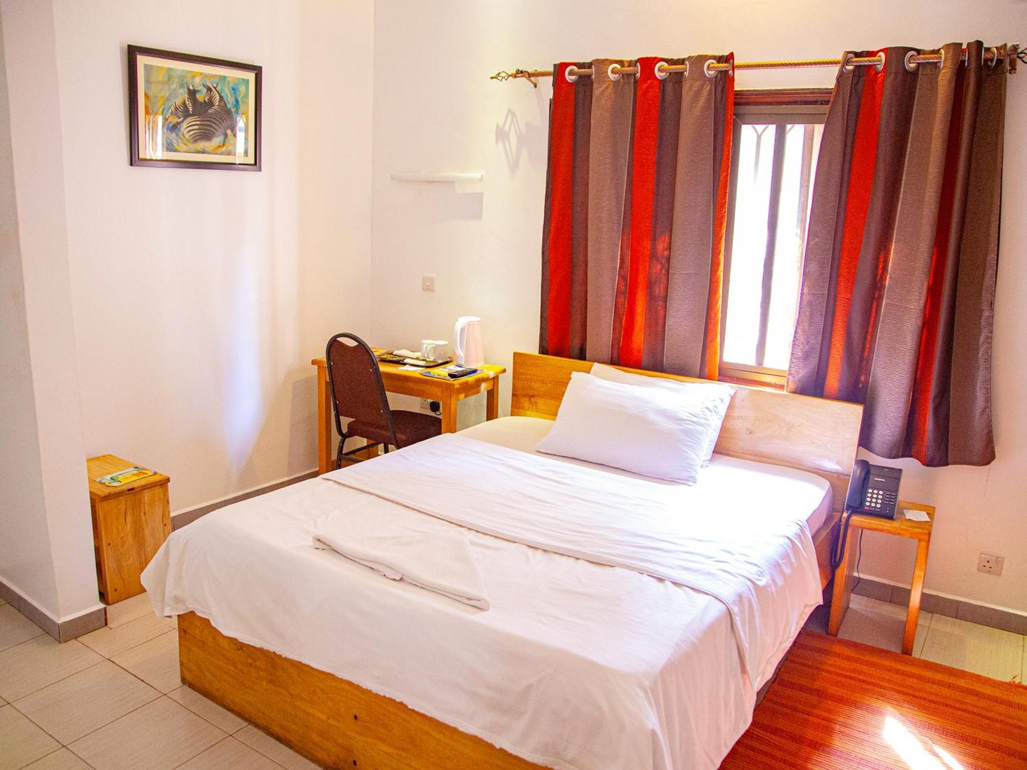 Explorers Hub Kampala Dış mekan fotoğraf