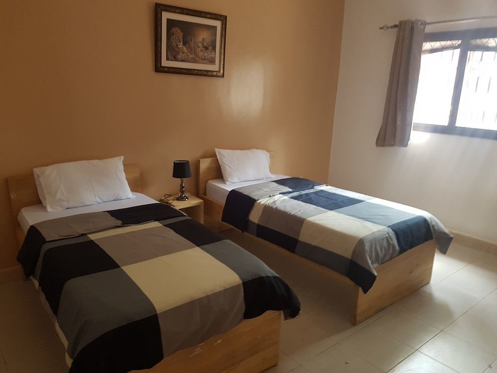 Explorers Hub Kampala Dış mekan fotoğraf