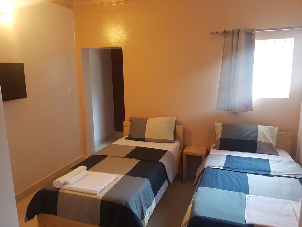 Explorers Hub Kampala Dış mekan fotoğraf
