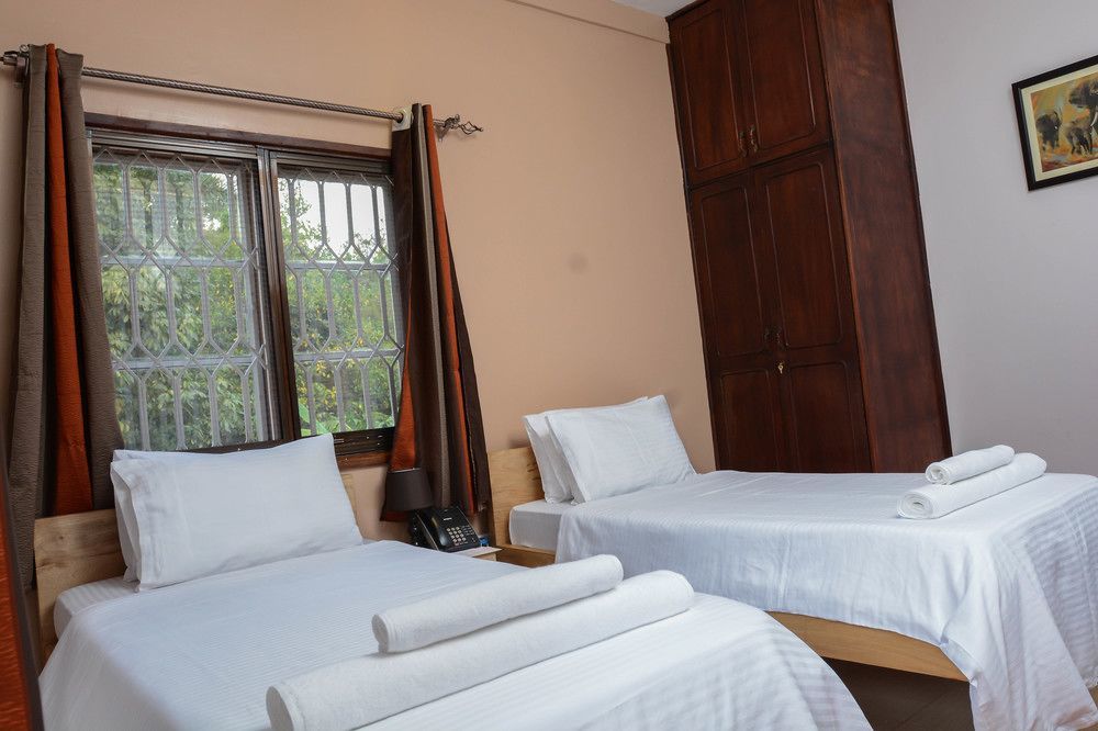 Explorers Hub Kampala Dış mekan fotoğraf