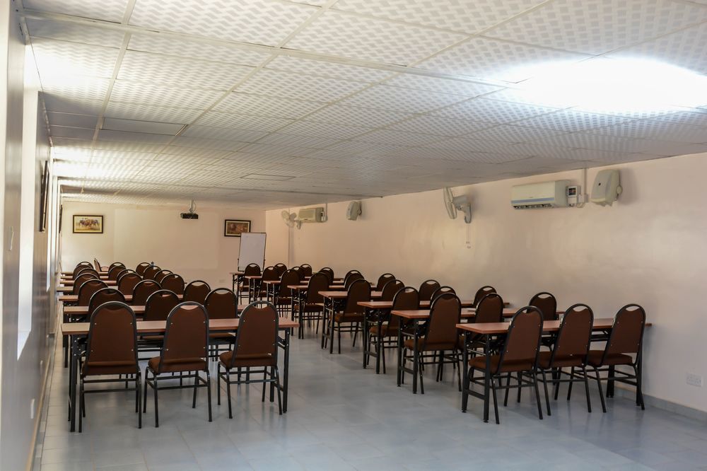 Explorers Hub Kampala Dış mekan fotoğraf