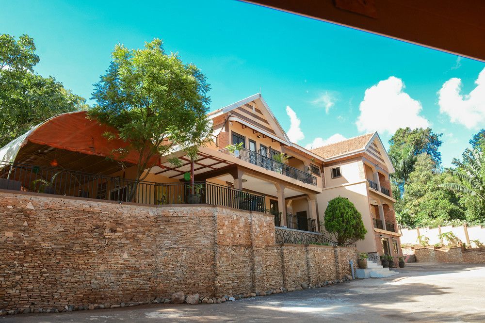 Explorers Hub Kampala Dış mekan fotoğraf